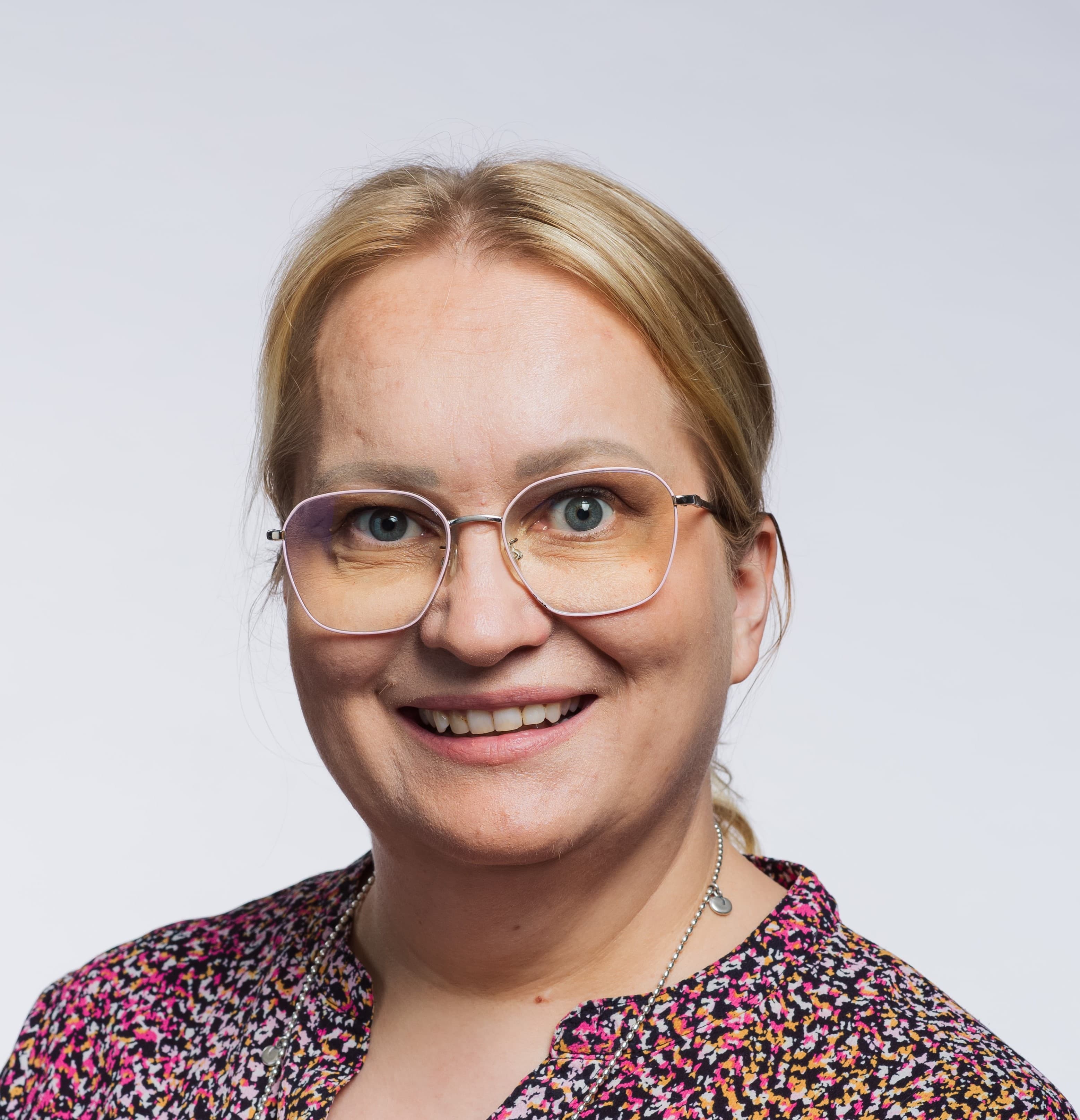 Sanna Seppänen  — Pihlajalinna