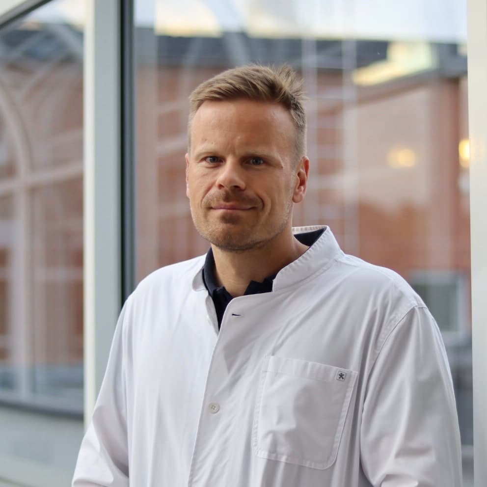 Antti Oksanen  — Pihlajalinna