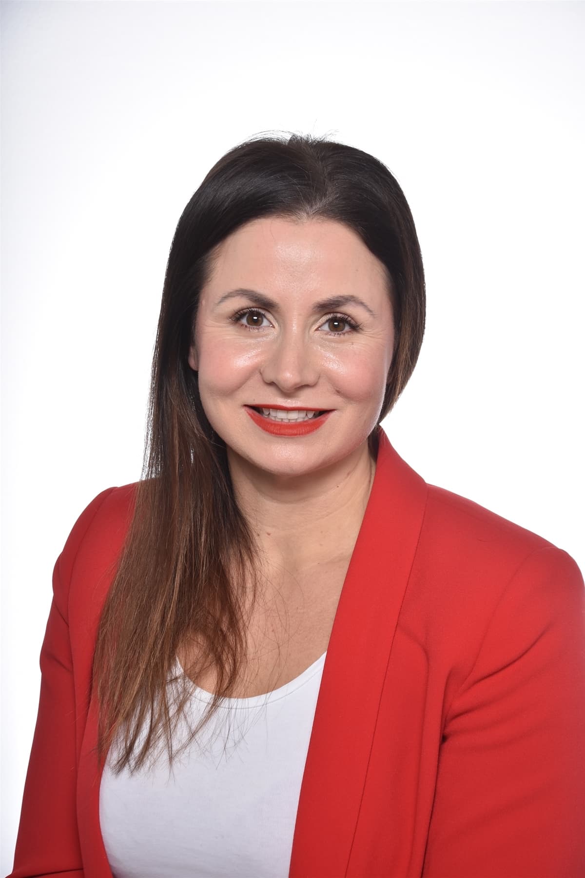 Niina Myllymäki  — Pihlajalinna