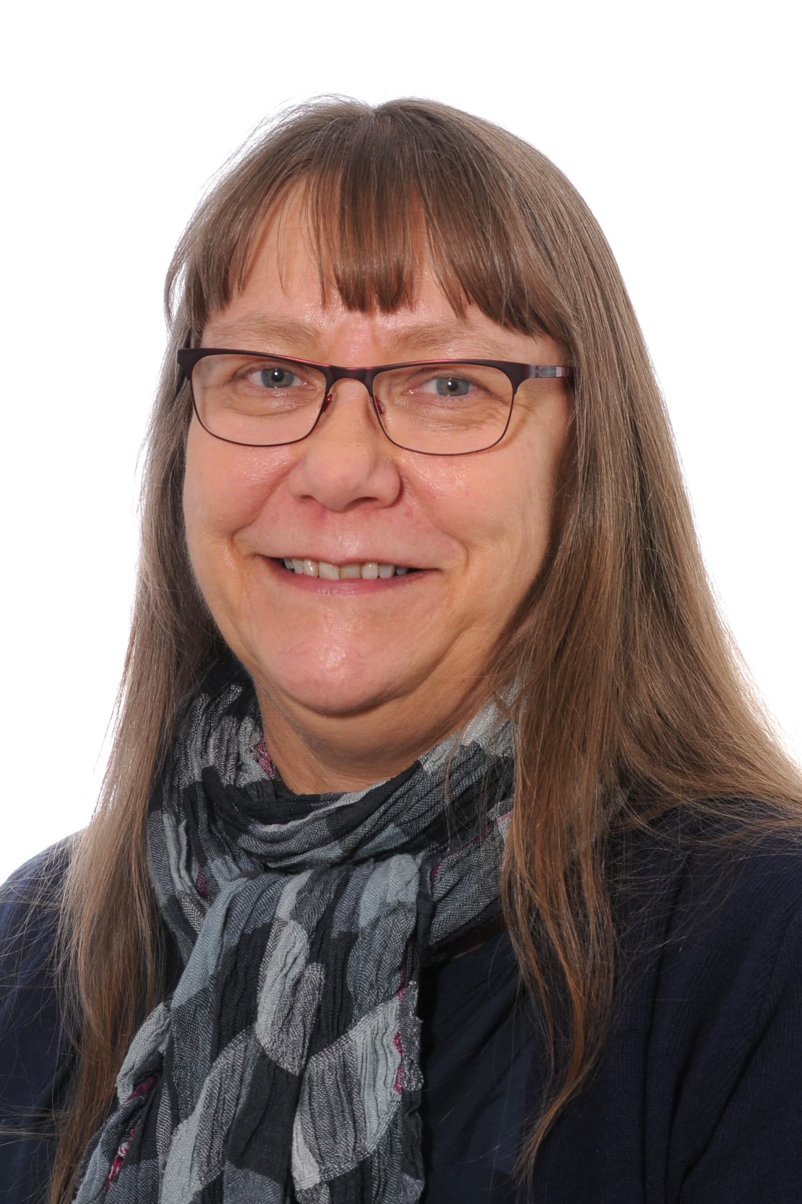 Terhi Koskentausta Lääketieteen tohtori — Pihlajalinna