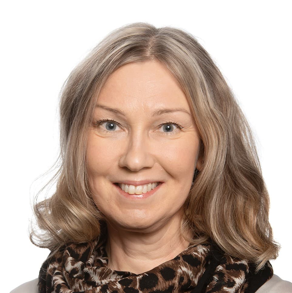 Hanna Ainiala Lääketieteen tohtori — Pihlajalinna