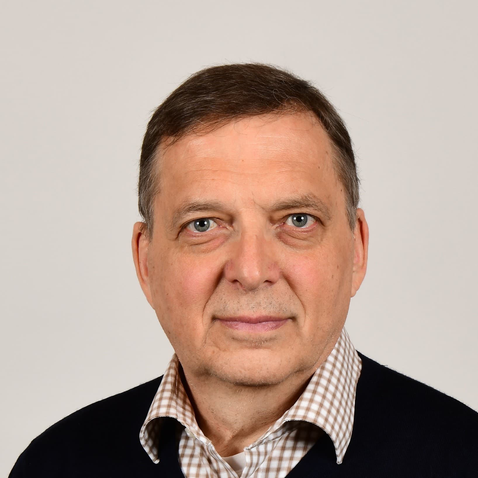 Heikki Valleala  — Pihlajalinna