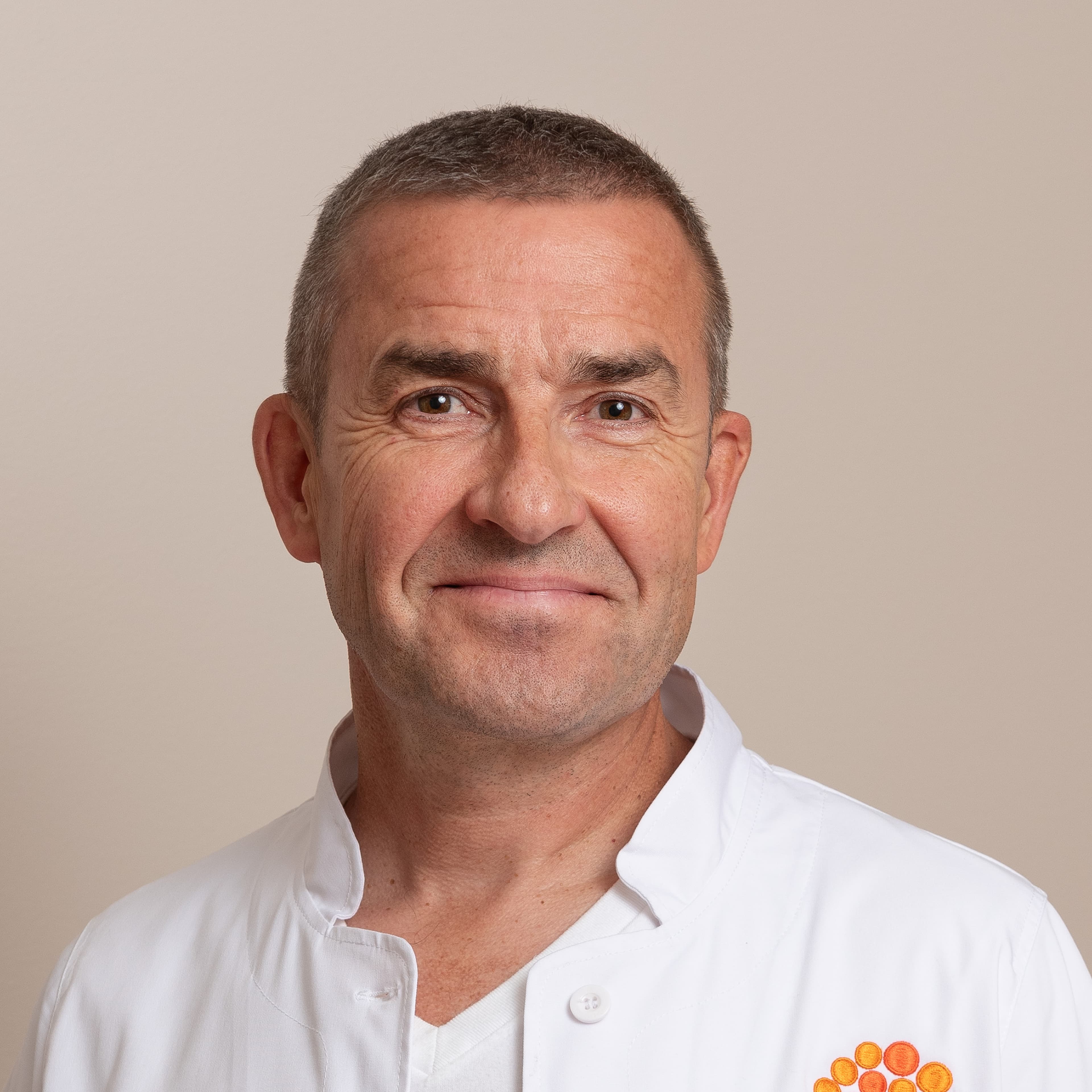 Kyösti Haataja  — Pihlajalinna