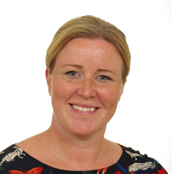 Piia Hanhilahti  — Pihlajalinna