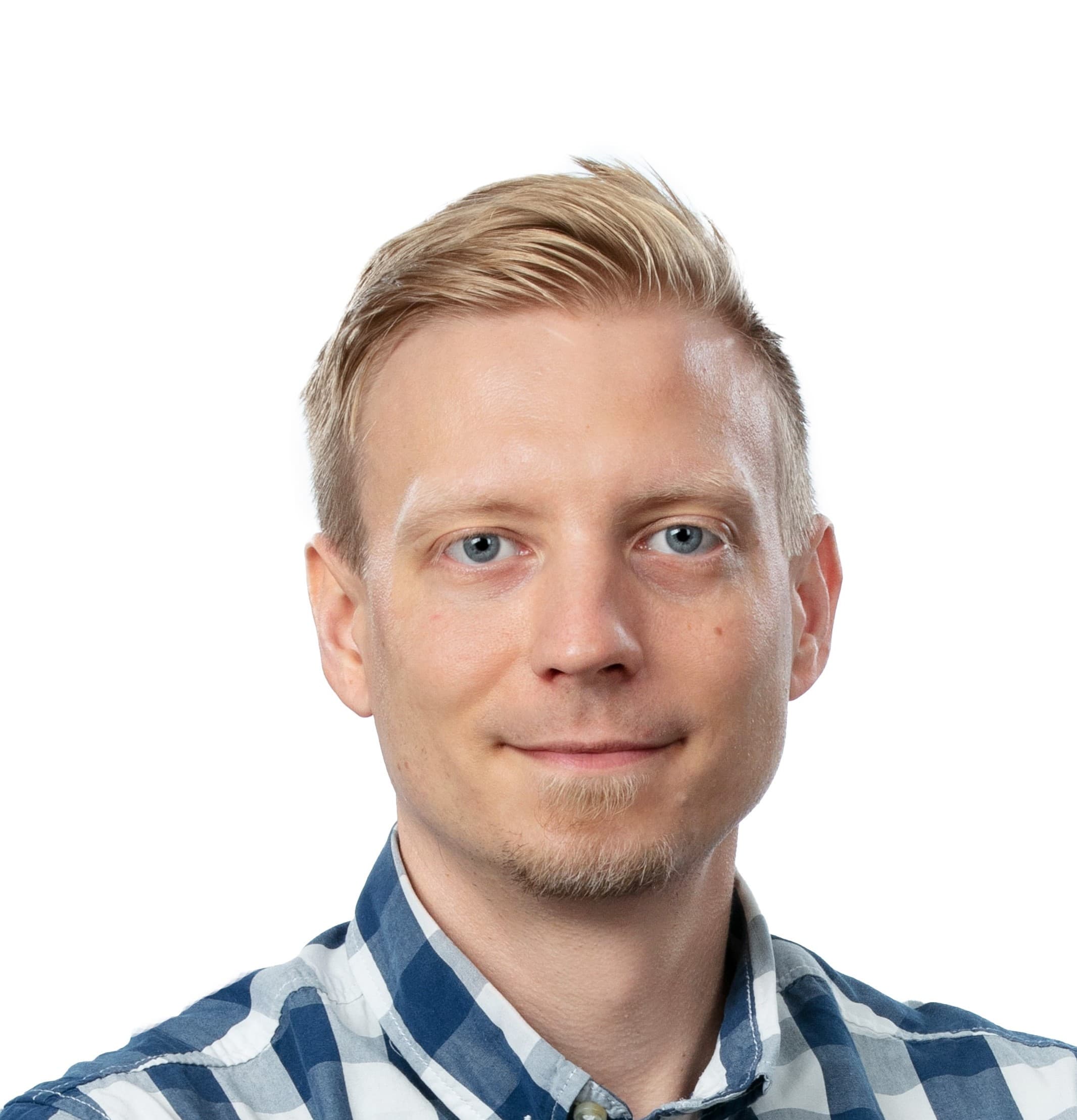 Toni Kivimäki  — Pihlajalinna