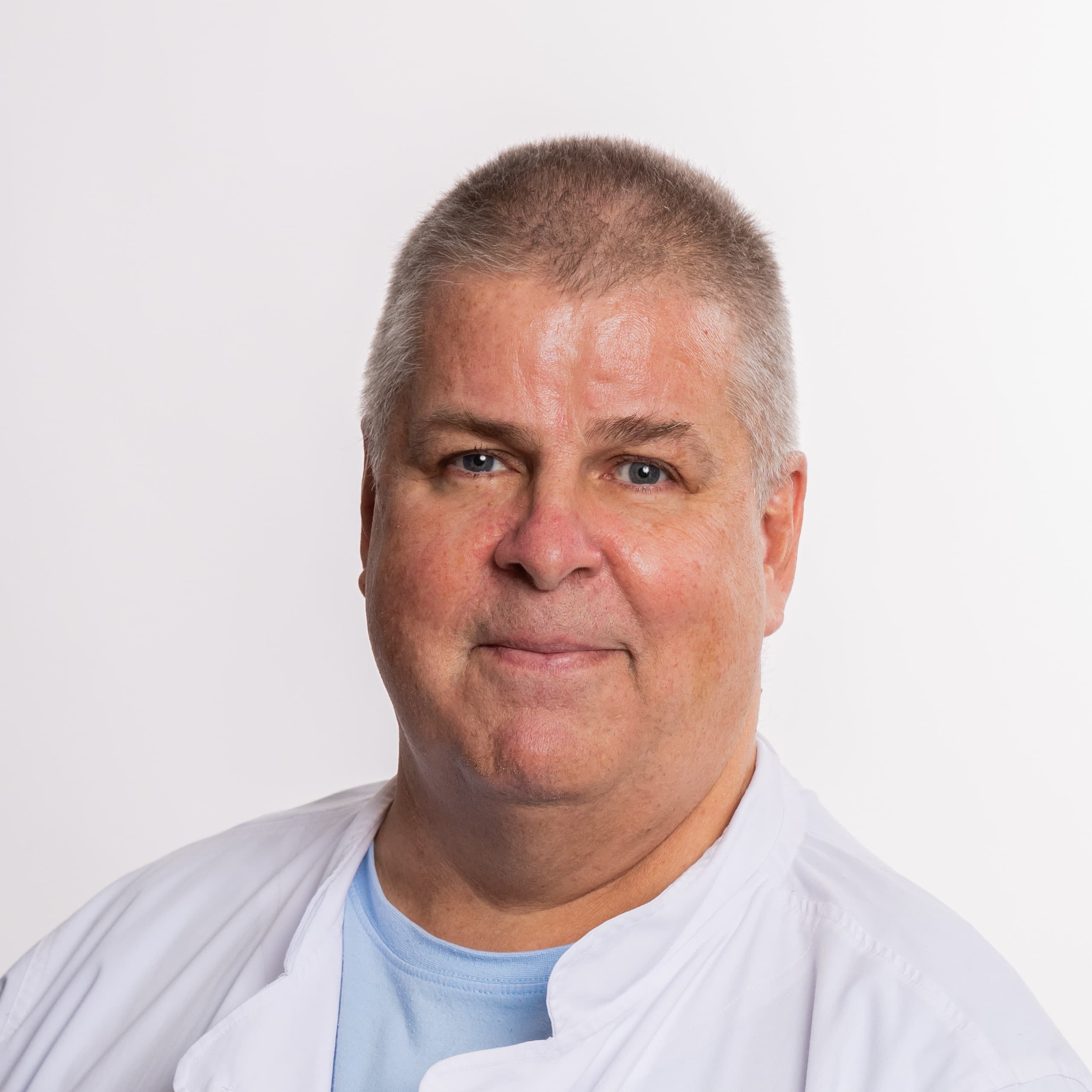 Ilkka Mikkonen  — Pihlajalinna