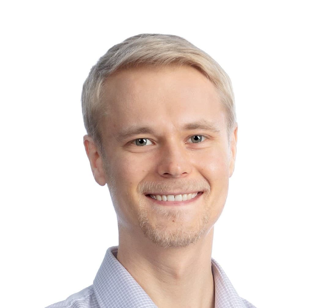 Tommi Soininvaara Lääketieteen lisensiaatti — Pihlajalinna