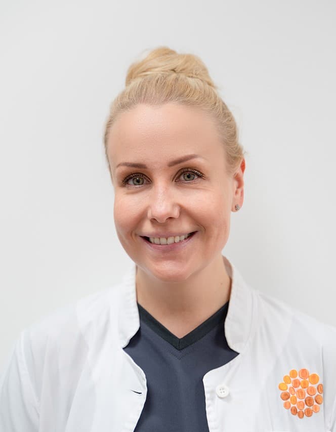 Sini Karkkola Lääketieteen tohtori — Pihlajalinna