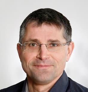 Petri Venesmaa, Lääketieteen tohtori — Pihlajalinna