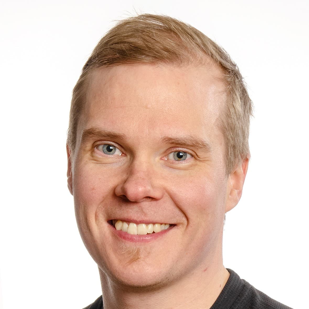 Aleksi Montonen  — Pihlajalinna