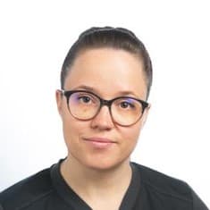 Heli Heikkinen  — Pihlajalinna