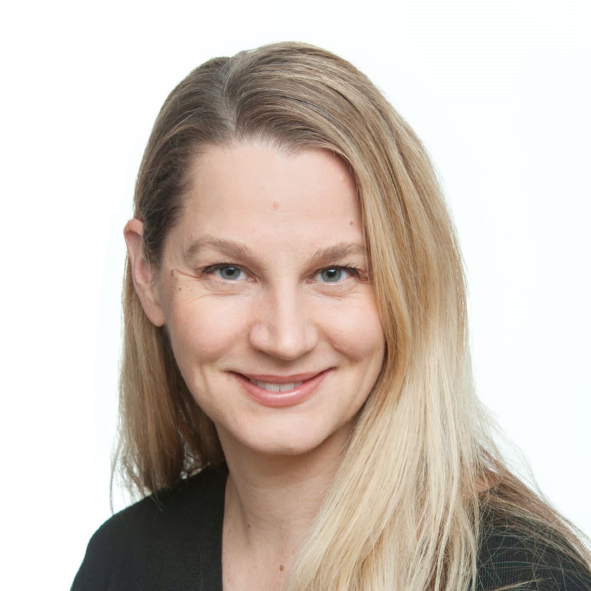 Riikka Tähtinen Lääketieteen tohtori — Pihlajalinna