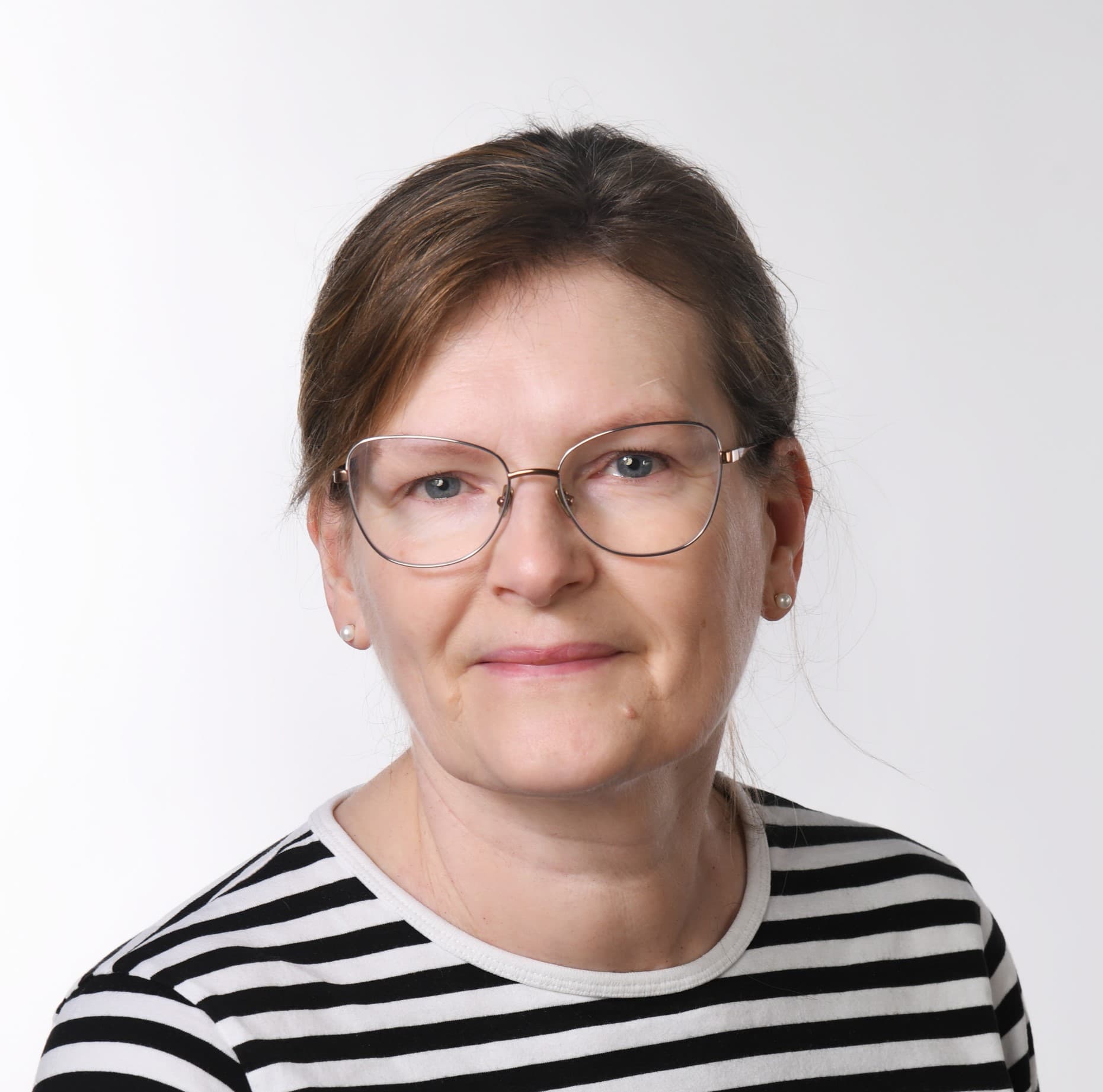 Eija Finnilä-Laine  — Pihlajalinna