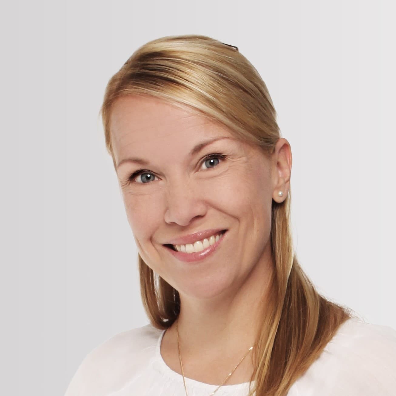 Anna Forsström Lääketieteen lisensiaatti — Pihlajalinna