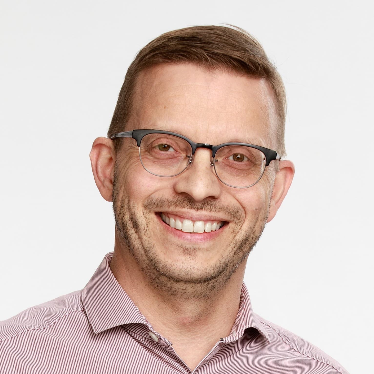 Ari-Pekka Puhto, Lääketieteen tohtori — Pihlajalinna