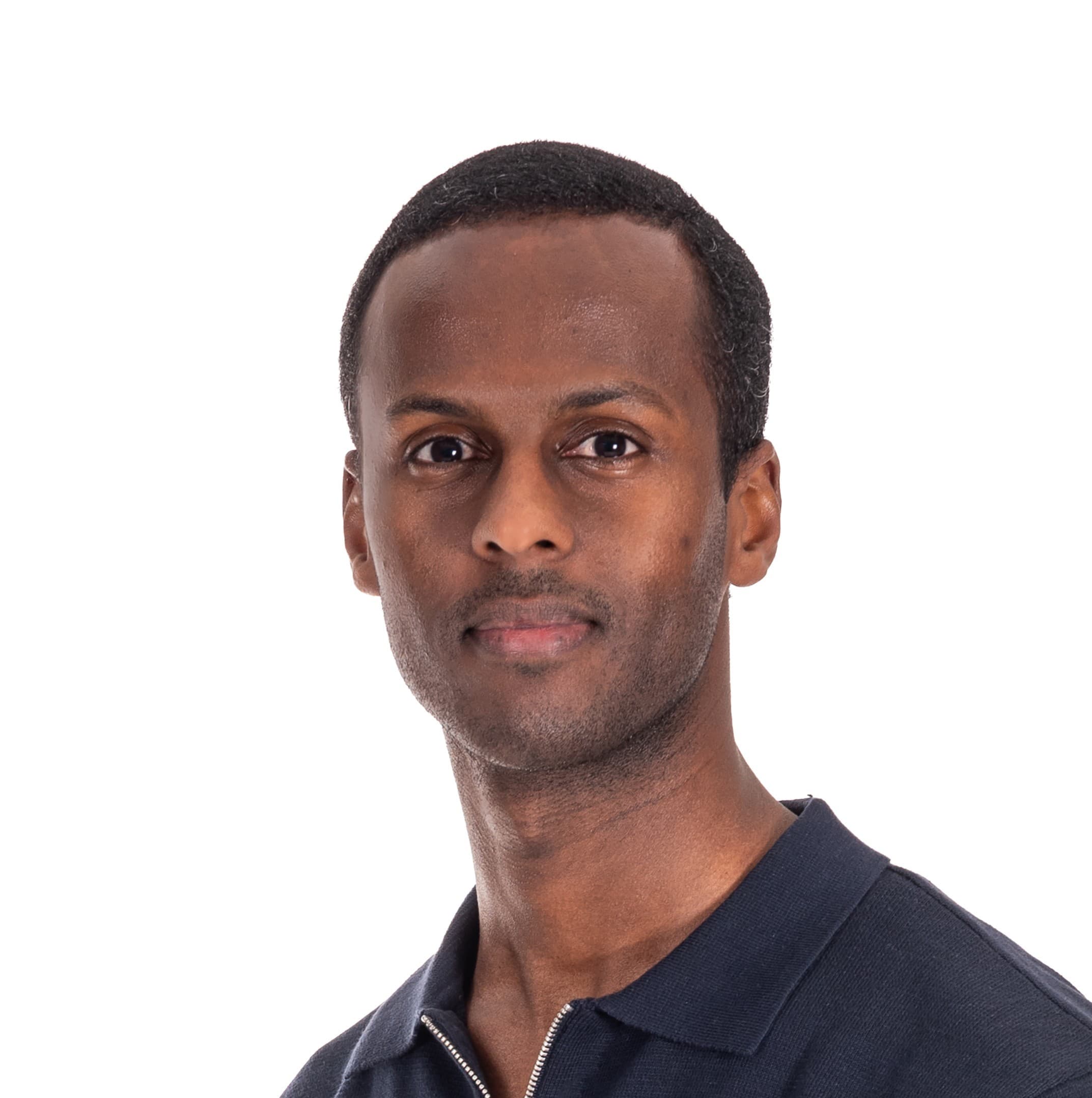 Khalid Dool Muuse Abdillahi Lääketieteen lisensiaatti — Pihlajalinna